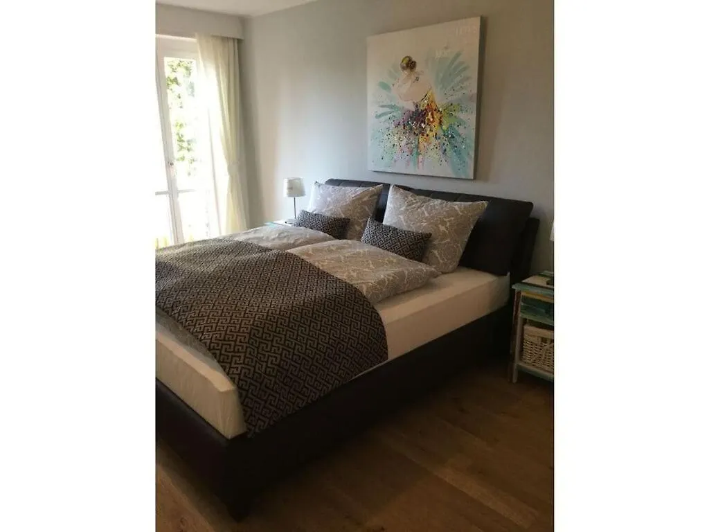Appealing Apartment In Coburg
