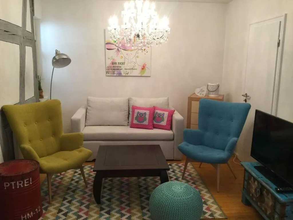 Appealing Apartment In Coburg