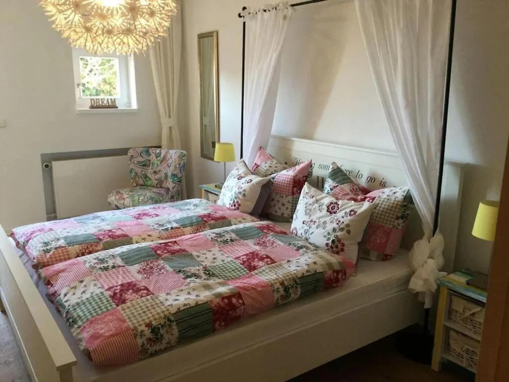 Appealing Apartment In Coburg